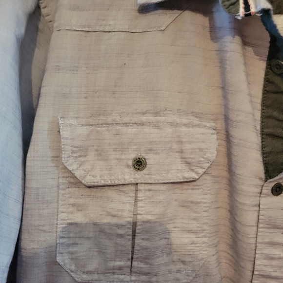 Lions Crest 3xl shirt - Picture 3 of 6